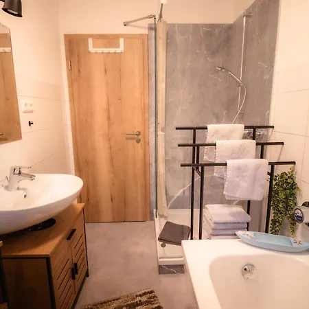 Evelyns Kurpark Idylle Apartamento *